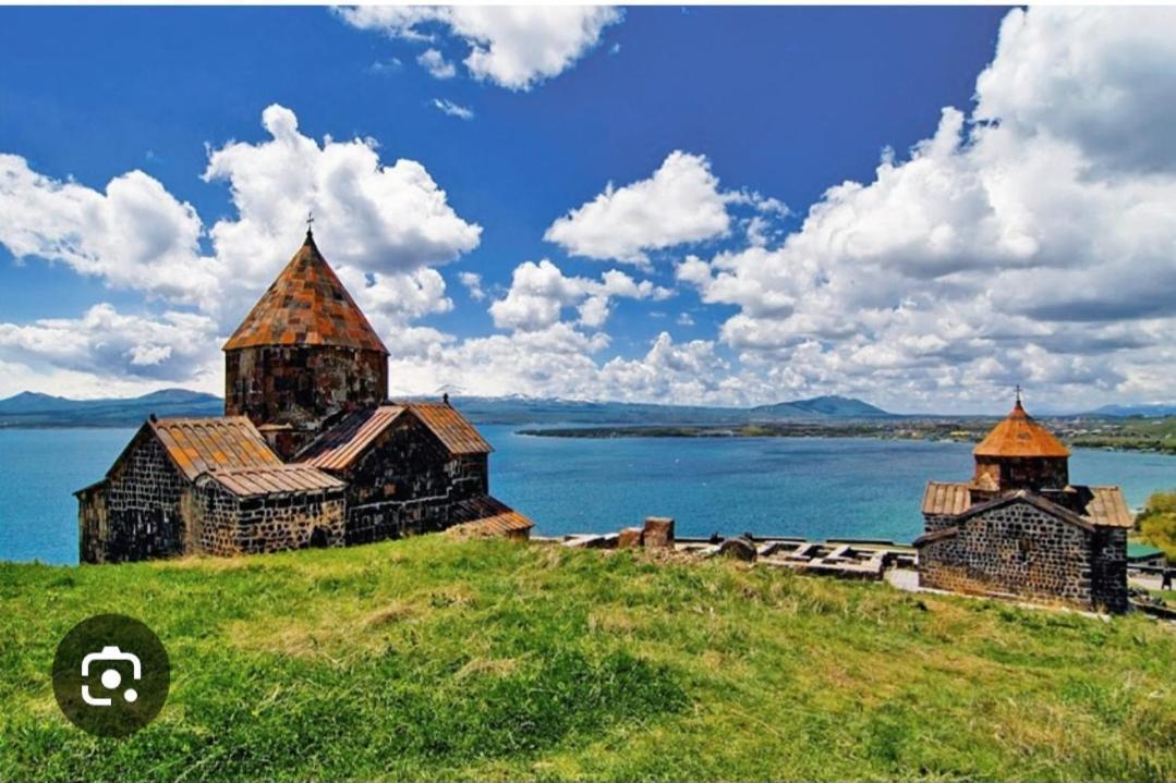 Sevan Em & Yu Bagian luar foto